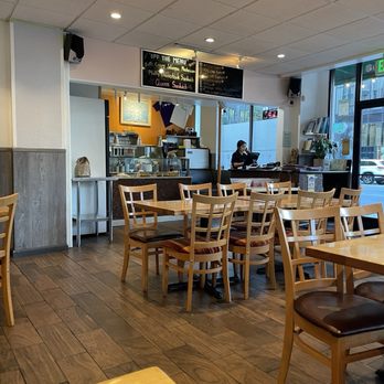 Golden Lotus Vege dining room